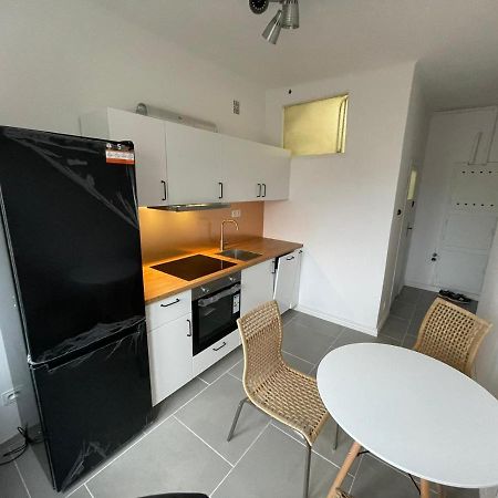 Apartament Piesza Apartment Келце Екстериор снимка
